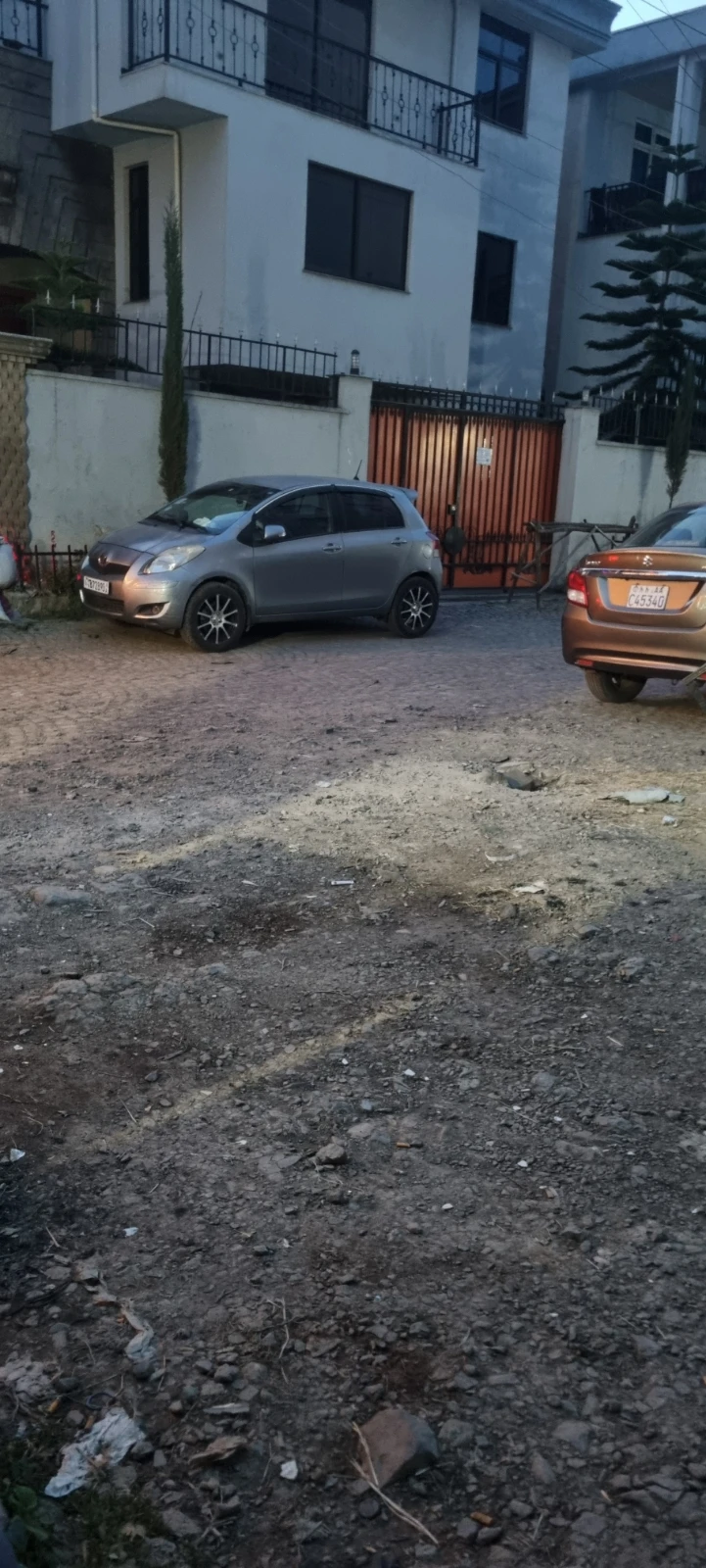 Vitz 2003